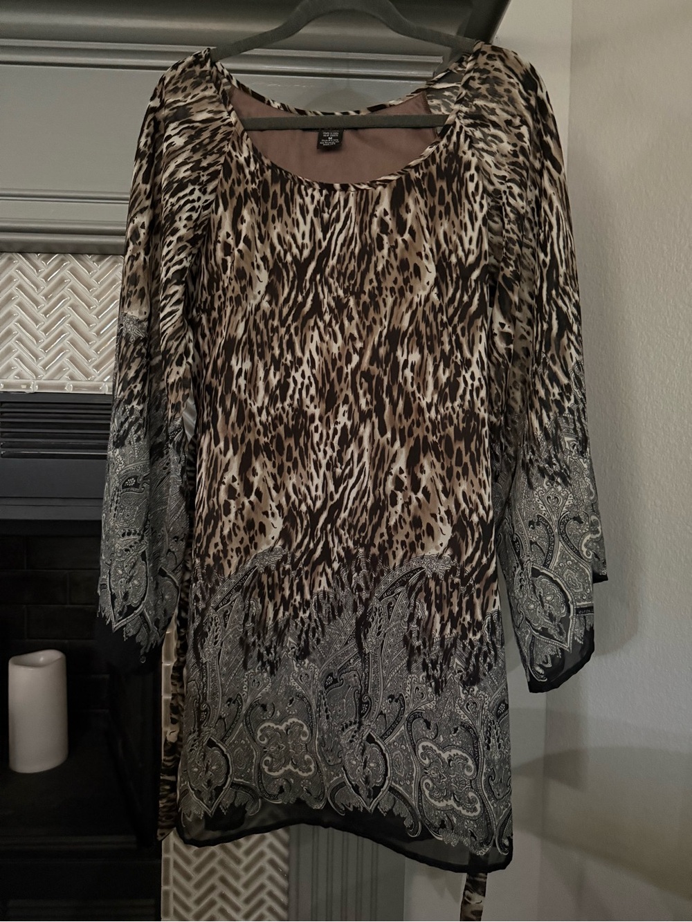 Long-Sleeve Animal Print Tunic Dress in Brown and Black